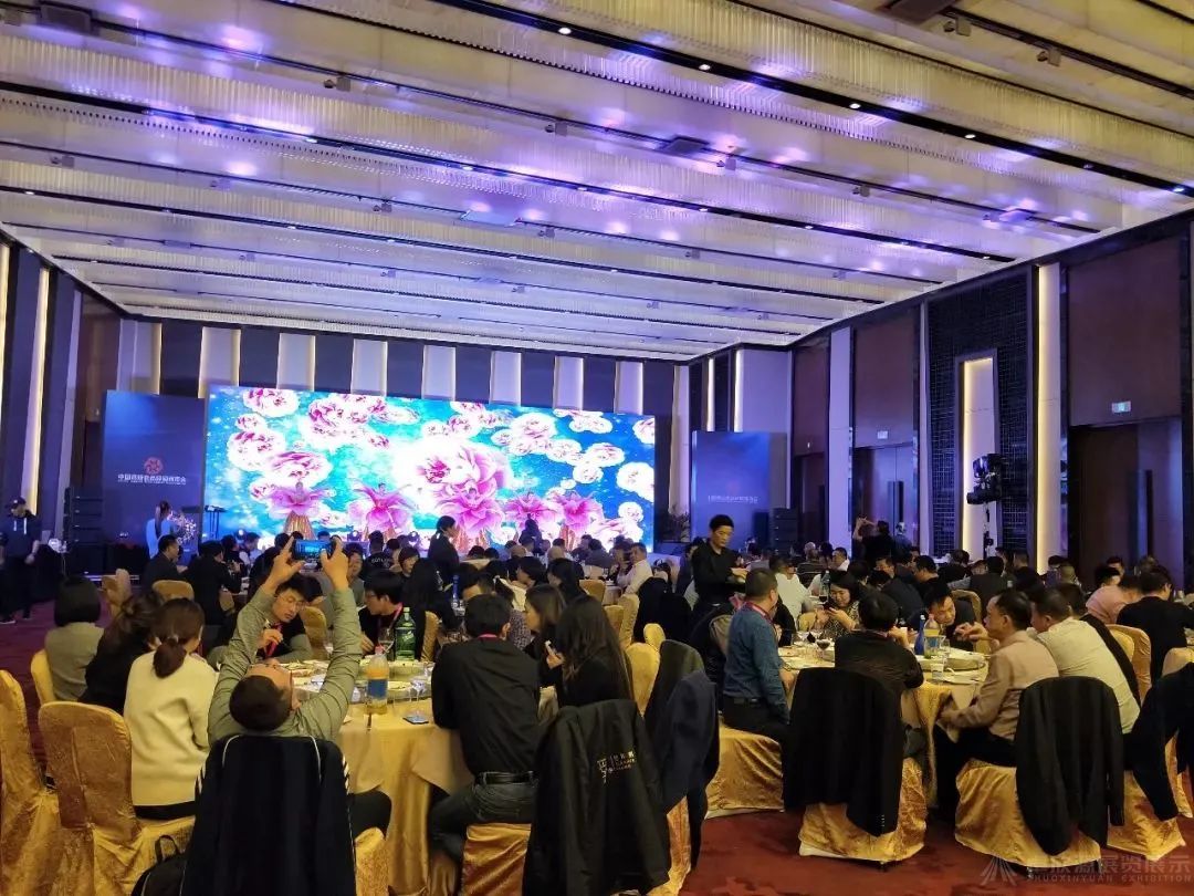 为什么很多公司都要做年会策划活动，难道是为了吃喝玩乐？(图8)